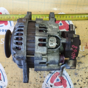 Генератор Mitsubishi 4D68 Chariot/RVR N48W/N28W 2 конт., с вакуумником 12V. 65A. MD192133 / A2T37976