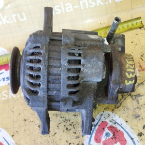 Генератор Mitsubishi 4D68 Chariot/RVR N48W/N28W 2 конт., с вакуумником 12V. 65A. MD192133 / A2T37976