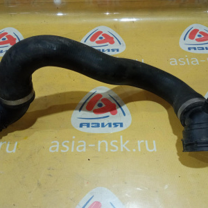 Патрубок радиатора BMW 17127612445 X1 E84 N20B20A '2012 справа