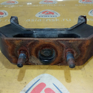 Подушка акпп Ford Cologne V6/XS Explorer 4 U251 '2010 4.0L 4WD 5R55 8L246D091BA