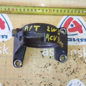Кронштейн привода Toyota 2AZ-FE Camry ACV30/ACV40 2WD a/t чугун ( 4 ) 43457-33020