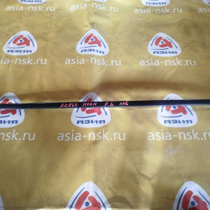 Молдинг лобового стекла Toyota Noah/Voxy AZR60 L