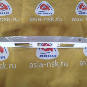 Накладка 5-й двери Mazda Premacy CP8W C10050811