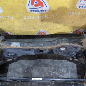 Балка BMW 3-Series E90 R в сборе с рычагами и ступицами 33316783713 '2010
