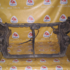 Рамка радиатора Toyota Camry ASV50 '2011-2014 LHD