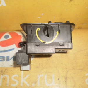 Пульт стеклоподъемника HONDA Stepwgn RF1/RF2 (9+2 контакта) Дефект корпуса S47