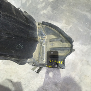 Подкрылок Toyota C-HR ZYX10 перед, лев дефект крепления 53876-10070