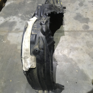 Подкрылок Toyota C-HR ZYX10 перед, лев дефект крепления 53876-10070