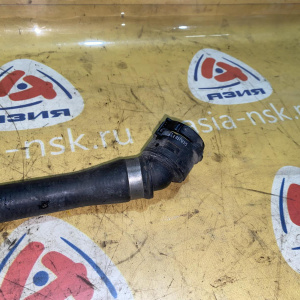 Патрубок системы охлаждения BMW 17128602615 5-Series G30/G38 B48B20D '2017 R в справа верхний, на доп. радиатор
