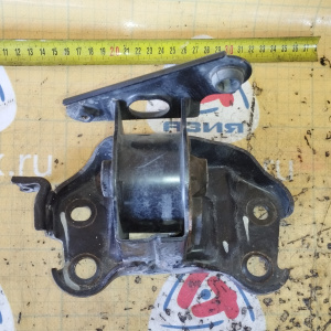 Подушка двигателя Toyota 2AR-FE RAV4 ASA44 перед, лев 12372-36060 / AV-A5920