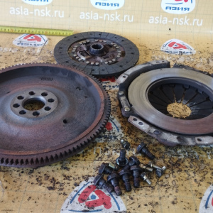 Маховик Toyota 4S-FE/3S-FE Camry ST190/SV40/ST202 m/t 8 болтов. + корзина ПРОБЕГ 53 т.км.( диаметр диска 224-225 мм. ) 13405-74120