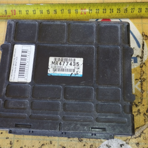 Компьютер Mitsubishi Chariot Grandis MR477435 / G1T9682 4G64 N84W