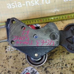 Крепление подушки ДВС Mitsubishi 4G63 RVR/Chariot N13W/N23W/N33W/N43W '01.06.1992-09.1997 SOHC + 2 ролика перед, лев ( S10 / 650 ) MD189176