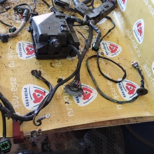 Коса ДВС Mitsubishi 4G63 Airtrek CU2W 2WD a/t SOHC ДЕФЕКТ + комп MR988711 блок предохранителей MR979229
