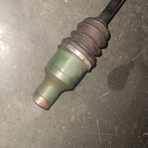 Привод SUZUKI HT51S M13A/M15A перед, прав a/t без подвесного