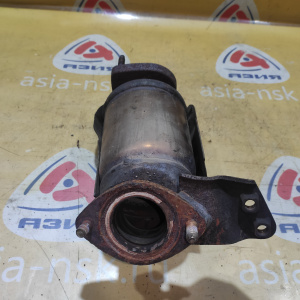Глушитель TOYOTA Estima MCR30/MCR40 1MZFE 2WD/4WD Front Катализатор 18460-20010