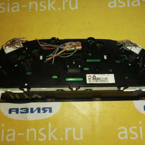 Панель приборов Nissan Wingroad Y11 WC60A