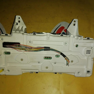 Панель приборов TOYOTA Wish ZGE20 83800-68151