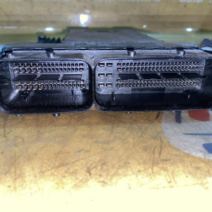 Блок управления двс Audi Q7 4LB BAR '2009 4.2 FSI 6AT EU4 0261S02490 4L0910560F