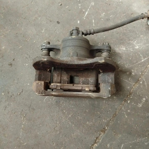 Суппорт Toyota M910A перед, прав Tank