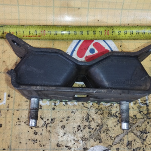 Подушка двигателя Toyota 1HZ/1FZ Land Cruiser HZJ105/FZJ105 m/t зад. R 12371-66060
