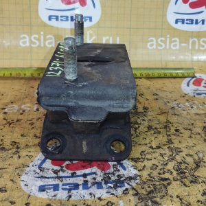 Подушка двигателя Toyota 1HZ/1FZ Land Cruiser HZJ105/FZJ105 m/t зад. R 12371-66060