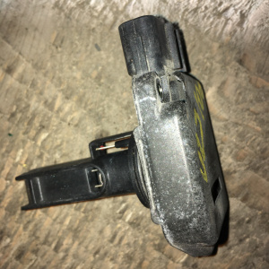 Расходомер Toyota 2UZ-FE Land Cruiser UZJ100