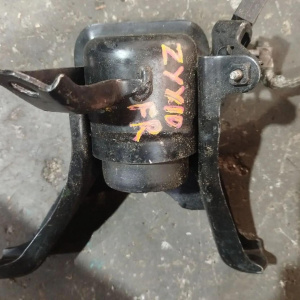 Подушка двигателя Toyota 2ZR-FXE C-HR ZYX10 перед, прав 1230537341