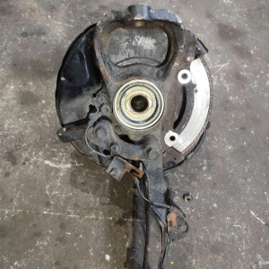 Ступица TOYOTA/Lexus UZJ100/FZJ100/HDJ100/HDJ101 Land Cruiser#LX470 перед, лев ABS. без суппорта 43202-60020