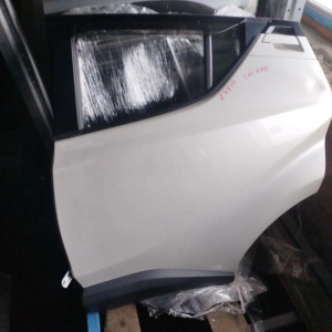 Дверь боковая Toyota C-HR ZYX10 '2016-2023 зад, лев (цена за голое железо) дефект 67004-10190