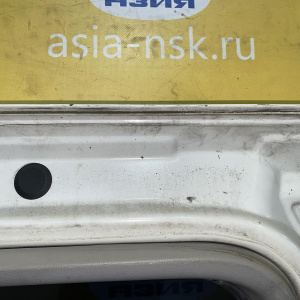 Дверь боковая Hyundai H1/Grand Starex TQ зад, прав Wagon белая, с накладкой, залом, царапины