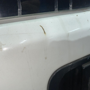Дверь боковая Hyundai H1/Grand Starex TQ зад, прав Wagon белая, с накладкой, залом, царапины