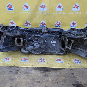 Ноускат Ford Focus C-MAX C214/CAP 2.0L галоген, дефект крепл. правой фары