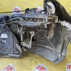 Ноускат Ford Focus C-MAX C214/CAP 2.0L галоген, дефект крепл. правой фары