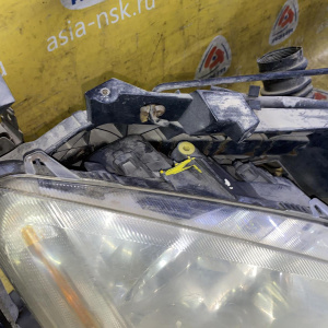 Ноускат Ford Focus C-MAX C214/CAP 2.0L галоген, дефект крепл. правой фары