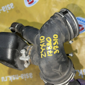 Гофра впускного коллектора Toyota 2ZR-FXE C-HR ZYX10 резиновая 17880-37310